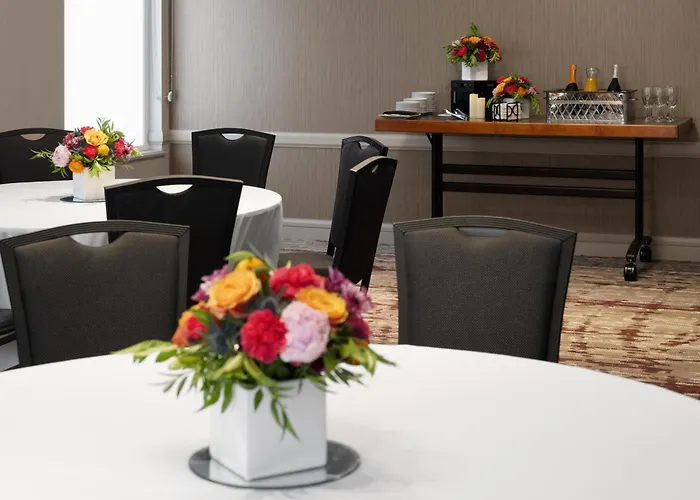 Hilton Garden Downtown/magnificent Mile