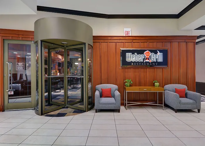 Hilton Garden Downtown/magnificent Mile Hotel 3*